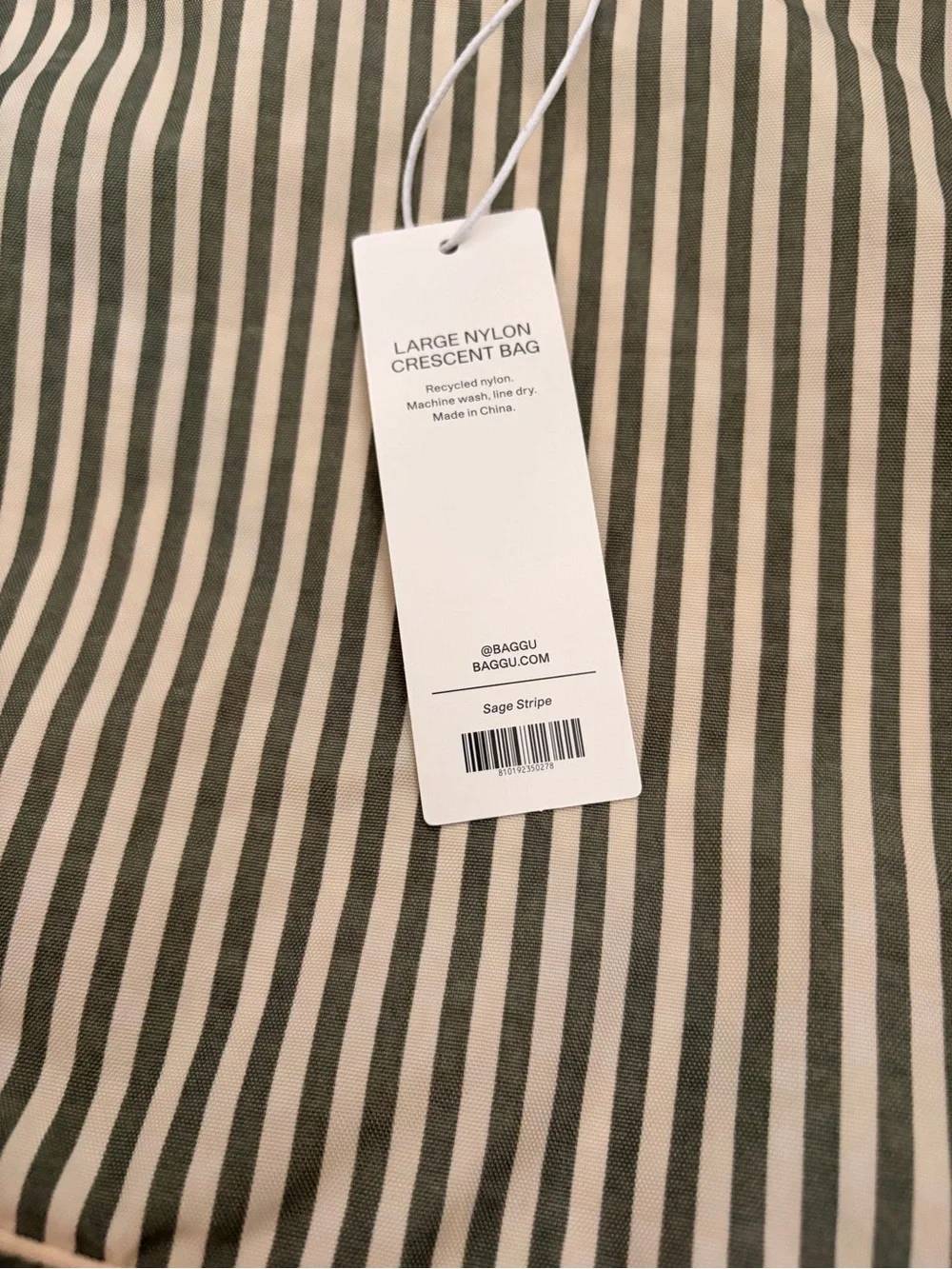 BAGGU: Large Nylon Crescent “Sage Stripe”🍈 - Picture 4 of 4